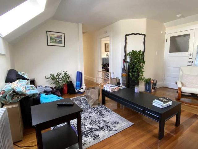 3 bedroom, Somerville MA 02144 LS98396026