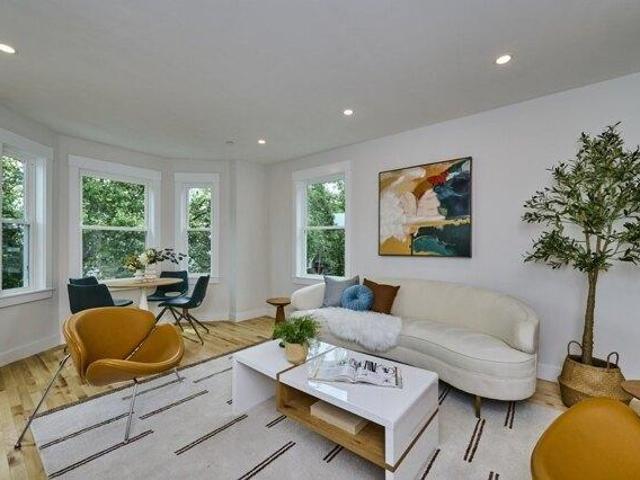 3 bedroom, Somerville MA 02145 105415426