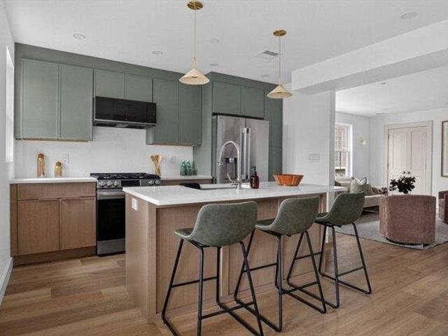 3 bedroom, Somerville MA 02145 105365315