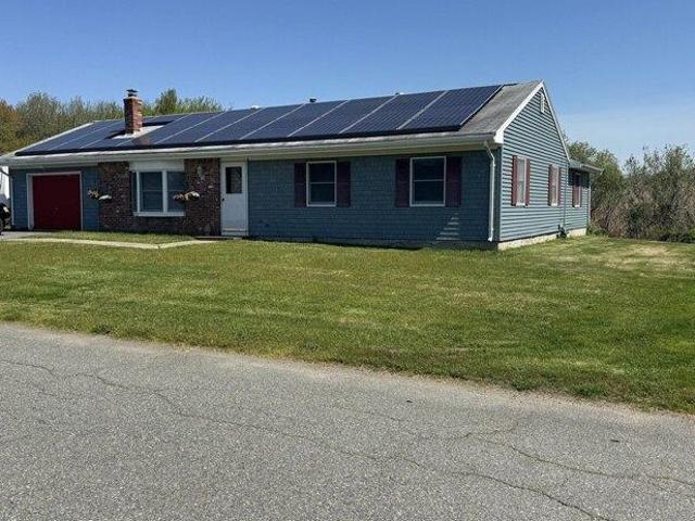 3 bedroom, Somerset MA 02725 104946780