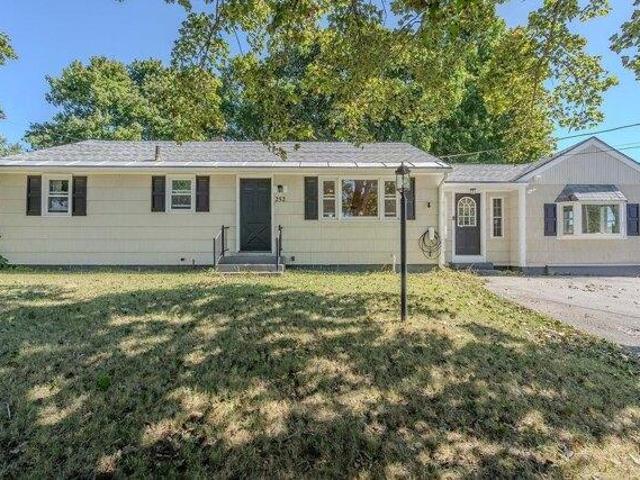 3 bedroom, Somersworth NH 03878 105577495