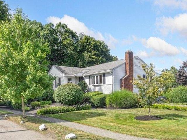 3 bedroom, Saugus MA 01906 105441992