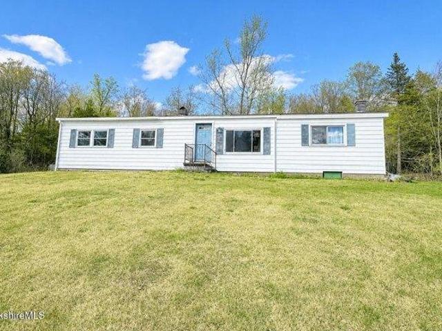 3 bedroom, Savoy MA 01256 104376825