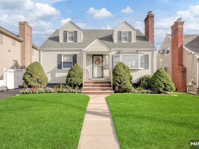 3 bedroom, Saddle Brook NJ 07663 105984050
