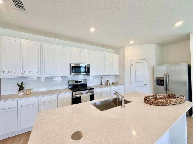 3 bedroom, Saint Cloud FL 34772 105734487