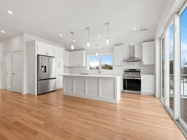 3 bedroom, Salisbury MA 01952 105403362