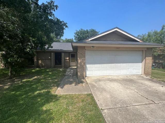 3 bedroom, San Antonio TX 78233 105433210