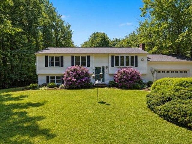 3 bedroom, Sanford ME 04073 104570340