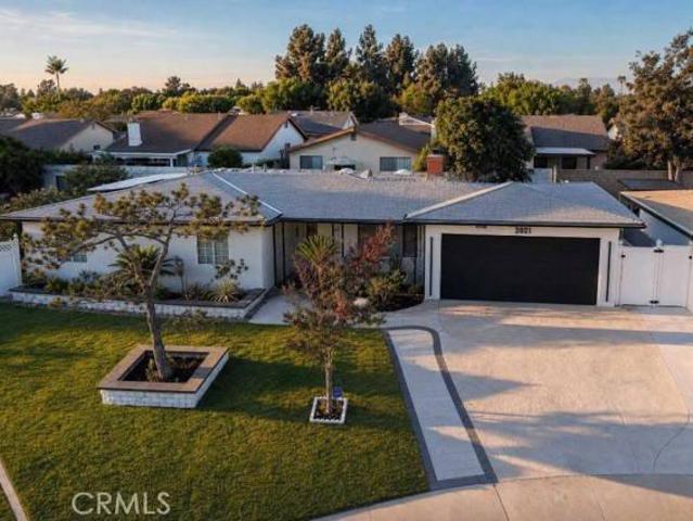 3 bedroom, Santa Ana CA 92701 106222734
