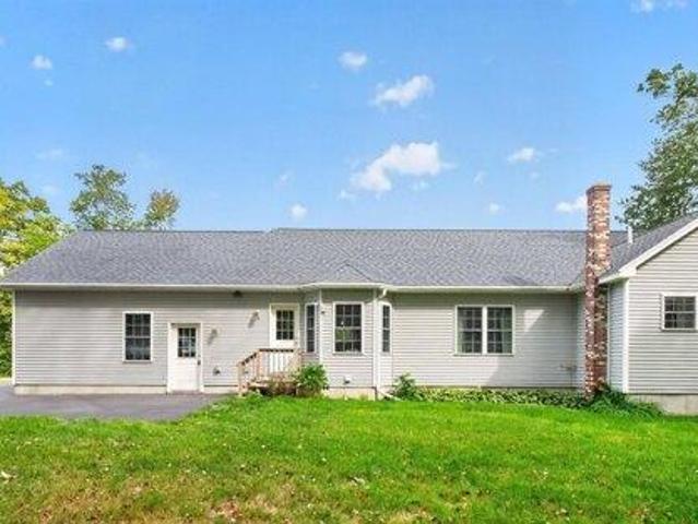 3 bedroom, Scarborough ME 04074 105870696