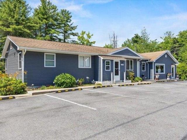 3 bedroom, Scarborough ME 04074 105888150