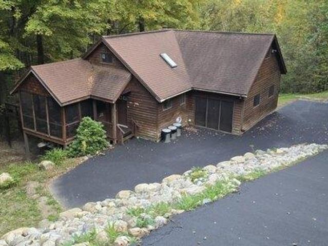 3 bedroom, Schroon Lake NY 12870 105287964