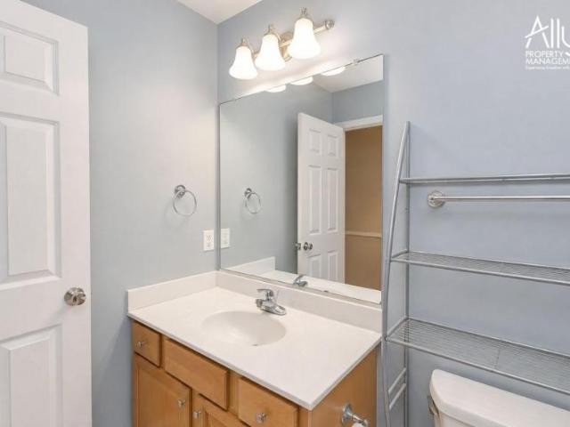 3 bedroom, Scottsville VA 24590 106218055