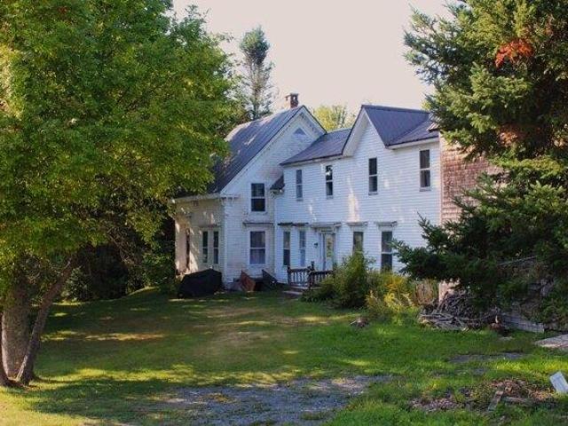 3 bedroom, Searsmont ME 04973 105815757