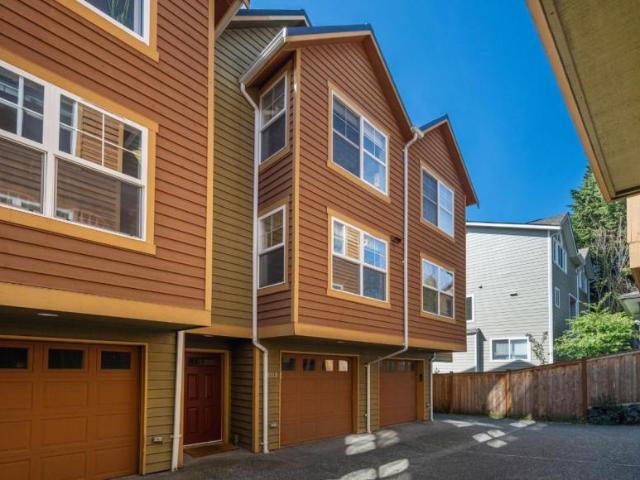 3 bedroom, Seattle WA 98103 LS104275009