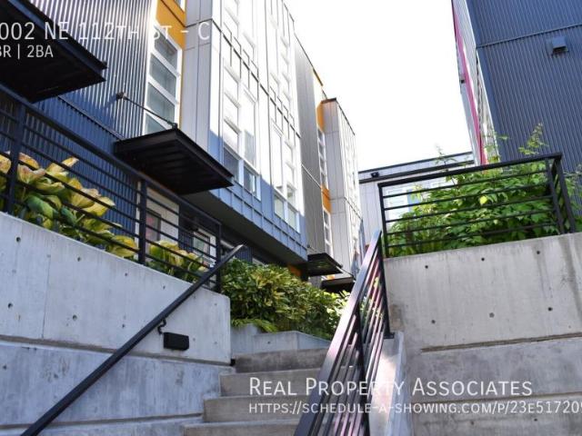 3 bedroom, Seattle WA 98125 LS105664104