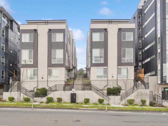 3 bedroom, Seattle WA 98126 105253287