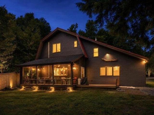 3 bedroom, Sebec ME 04481 105693942