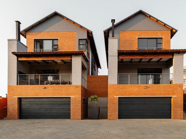3 Bedroom Sectional Title To Let in Boardwalk Villas