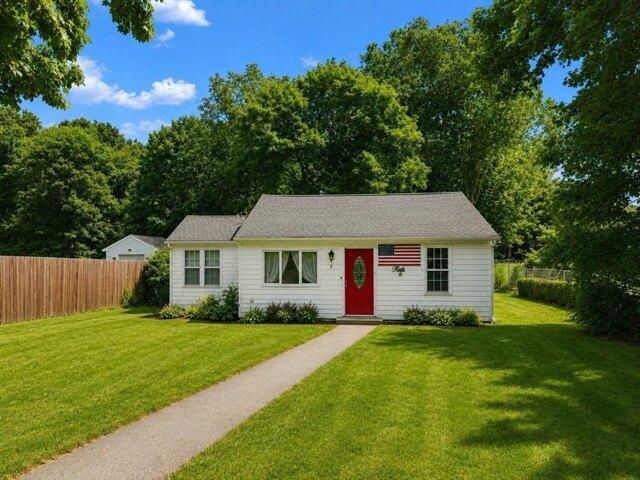 3 bedroom, Seekonk MA 02771 105404214