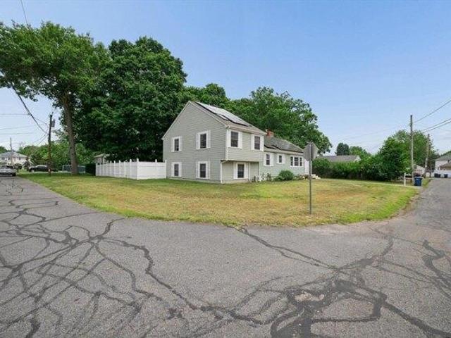 3 bedroom, Seekonk MA 02771 105512534