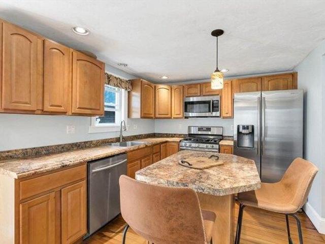 3 bedroom, Seekonk MA 02771 105514271