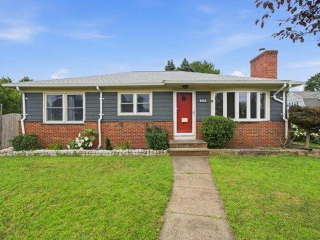 3 bedroom, Seekonk MA 02771 105551675
