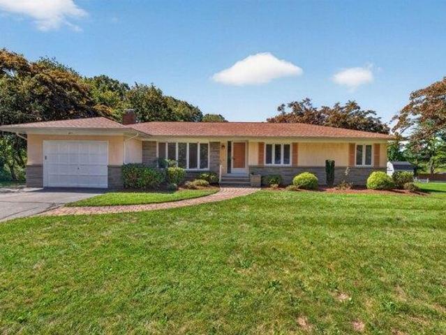 3 bedroom, Seekonk MA 02771 105610693