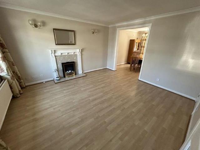 3 Bedroom Semi Detached Available Arranging tenancy