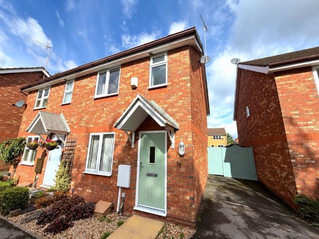 3 bedroom semi detached to let