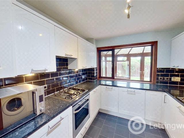 3 Bedroom Semi Detached to Rent at Almond