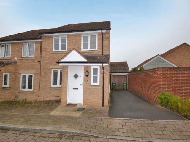 3 Bedroom Semi Detached to Rent in Milton Keynes, MK4 4TL