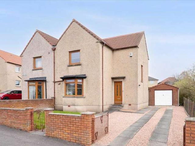 3 Bedroom Semi detached Villa House