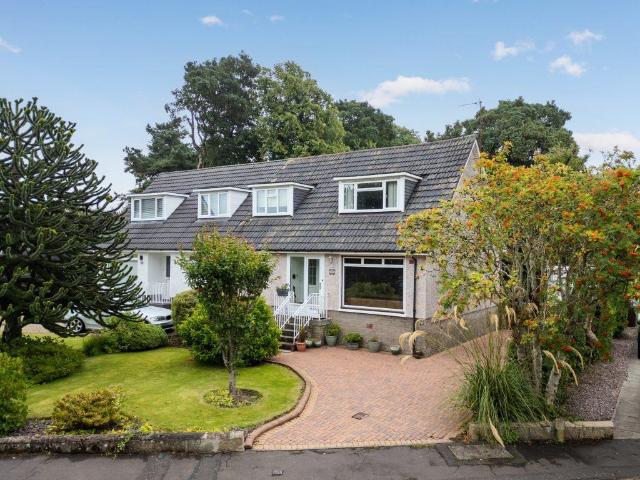 3 bedroom semi detached villa house for sale