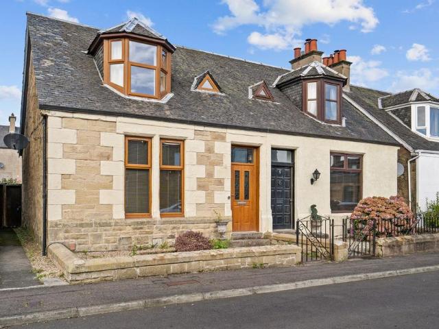3 bedroom semi detached villa house for sale