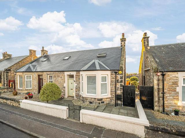 3 bedroom semi detached villa house for sale