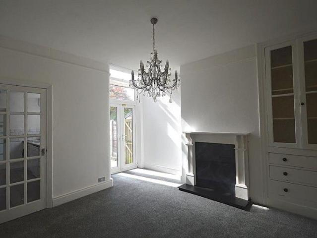 3 Bedroom Semi Detached Available Arranging tenancy