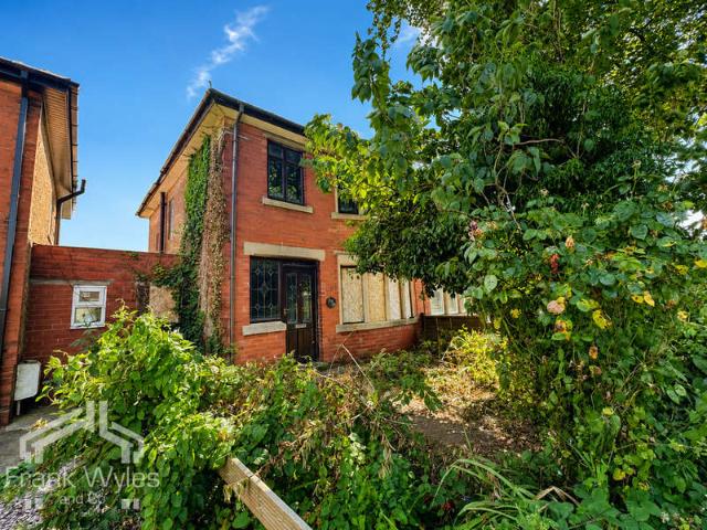 3 Bedroom Semi Detached House