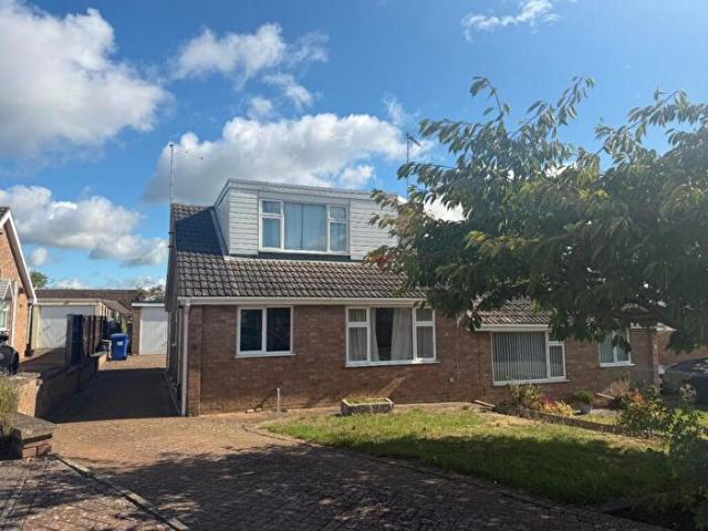 3 Bedroom Semi Detached Bungalow To Rent In Dovecote Drive, Denton, Northampton, NN7