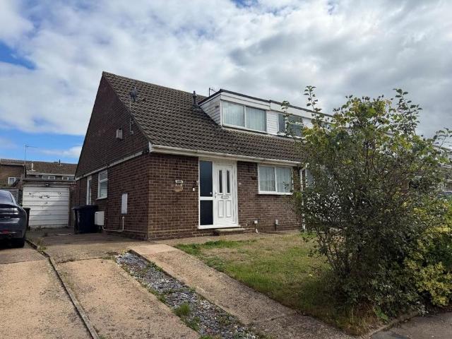 3 bedroom semi detached bungalow to rent