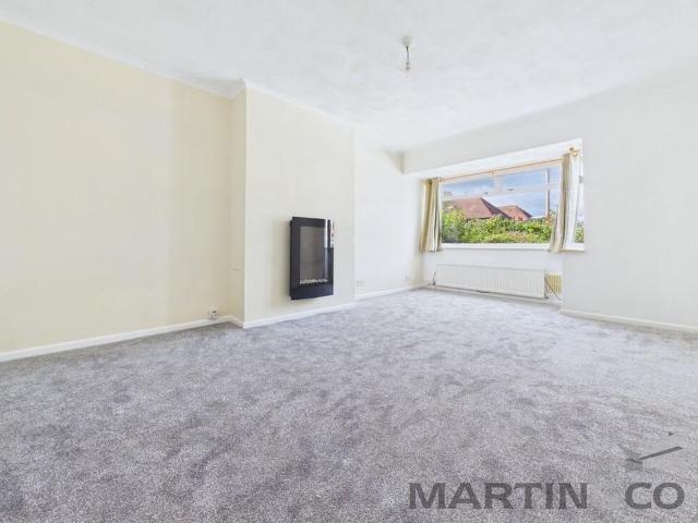 3 bedroom semi detached bungalow to rent