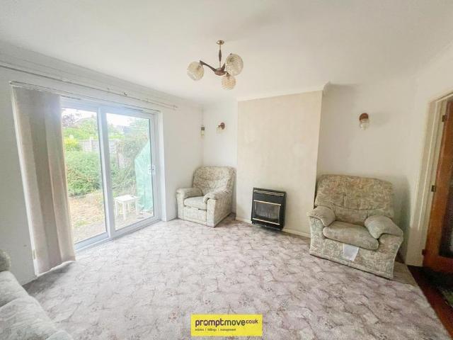 3 bedroom semi detached bungalow to rent