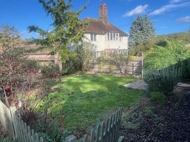 3 bedroom semi detached bungalow to rent