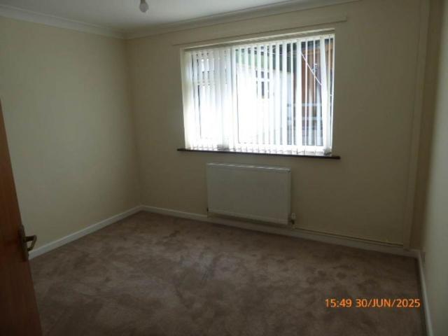 3 bedroom semi detached bungalow to rent