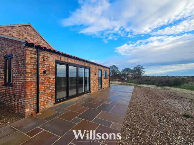 3 bedroom semi detached bungalow to rent