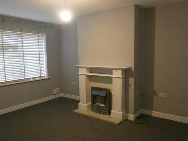 3 bedroom semi detached bungalow to rent