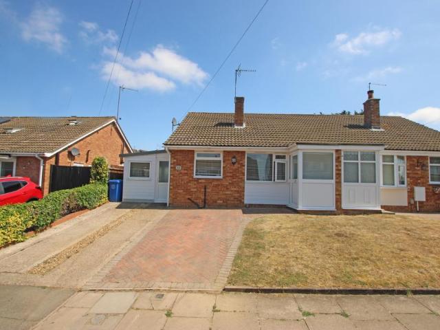 3 bedroom semi detached bungalow for sale
