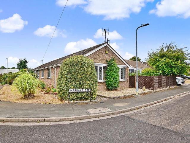 3 bedroom semi detached bungalow for sale