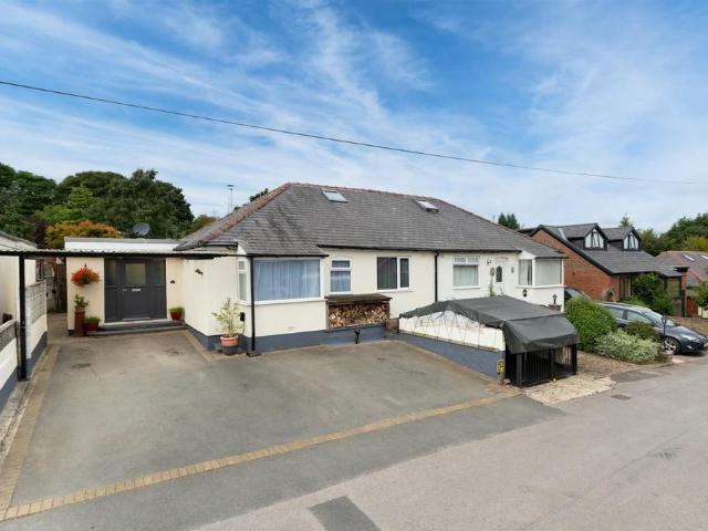 3 bedroom semi detached bungalow for sale