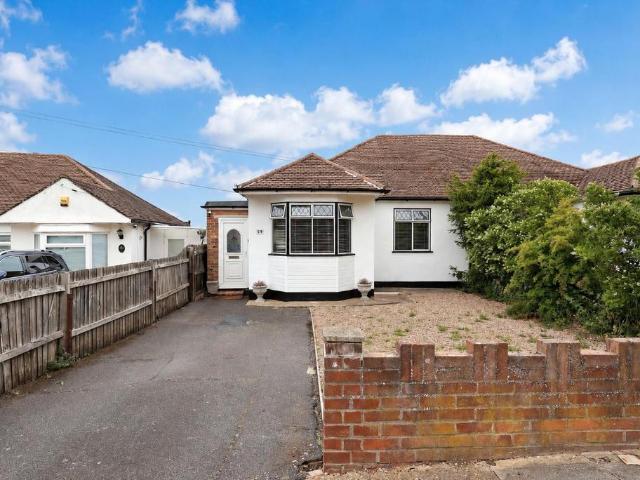 3 bedroom semi detached bungalow for sale